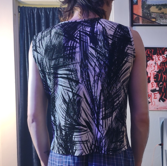 Pleated top - Picture 2 of 2